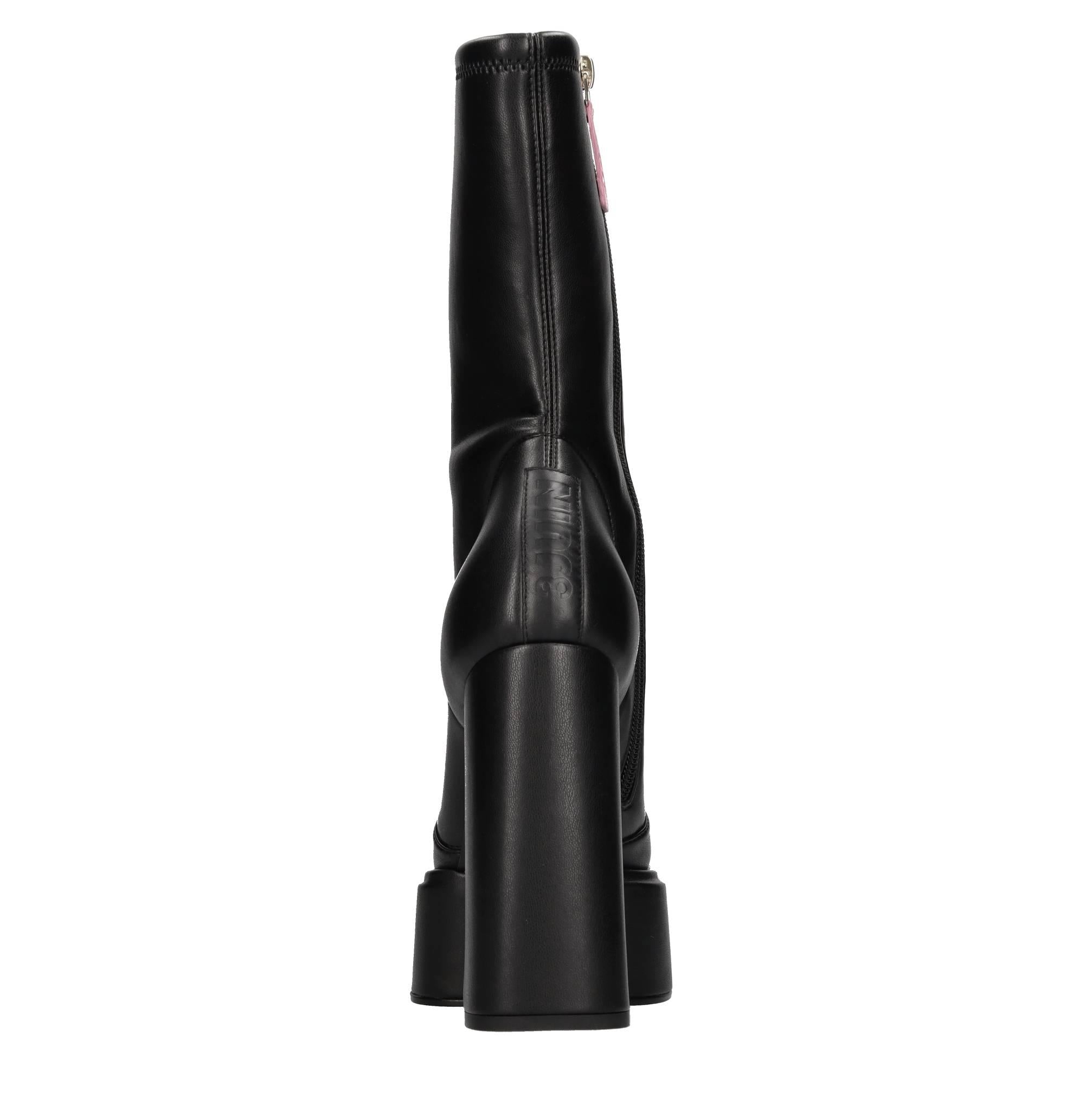Tronchetti Mila 080 in pelle 