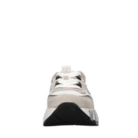 Sneakers in camoscio e tessuto 
