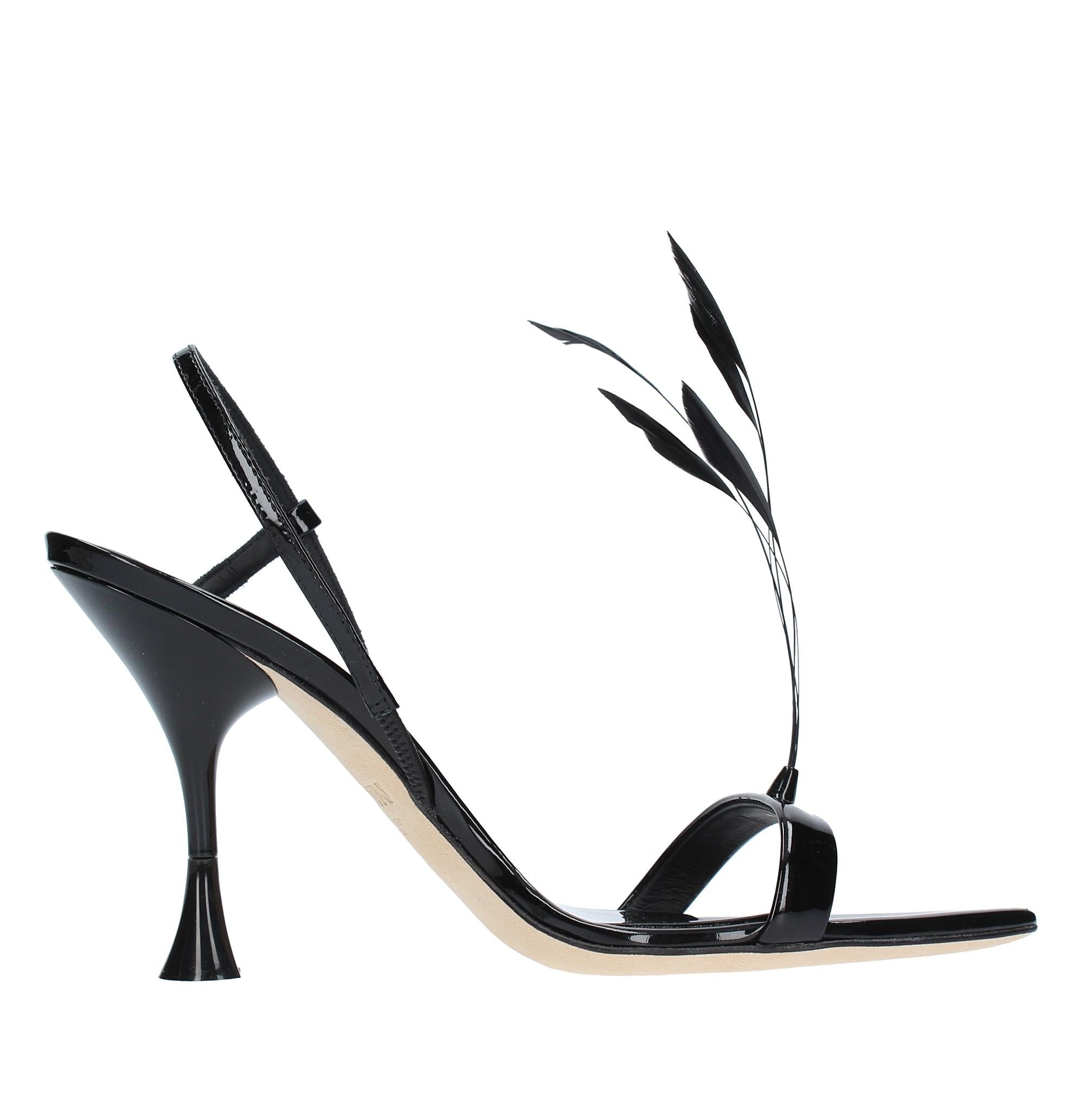 Sandali modello KIMI-SS 24 095 in pelle lucida 