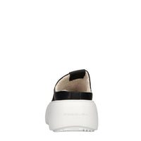 Mules in ecopelle e tessuto elasticizzato 