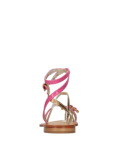 Flat leather thong sandals EMANUELA CARUSO | R05/BT10TAMPCUOIFUXIA-ORO