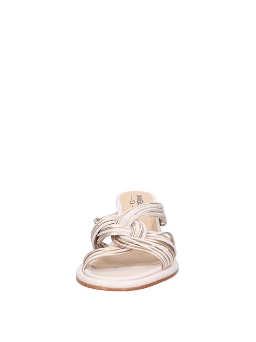 Mules in pelle EMANUELLE VEE | 431M-717-18-MASBIANCO-ORO